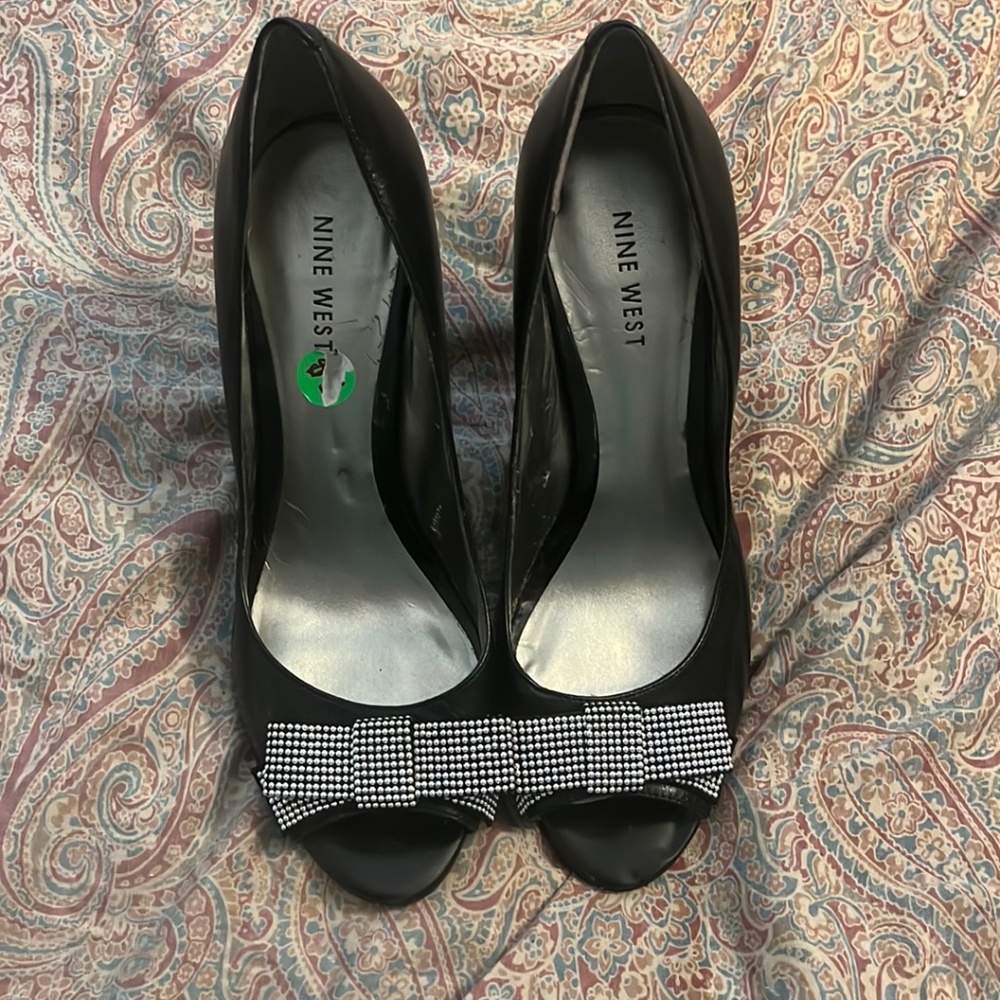 Nine West Studded Peep Hole Heel - Size 7.5